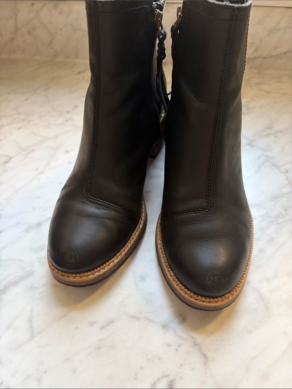 Tom’s Black Leather Marina Bootie size 7.5 - Picture 2 of 7